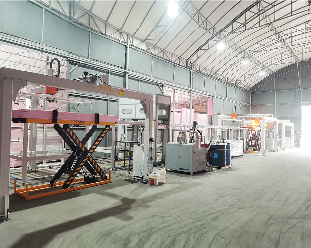 What are the advantages of fully automatic glue pouring and laminating production lines?